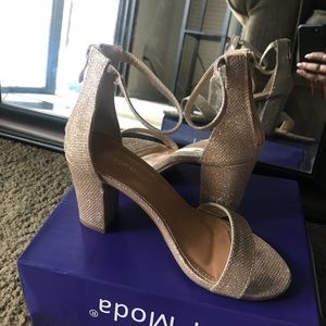 champagne heels